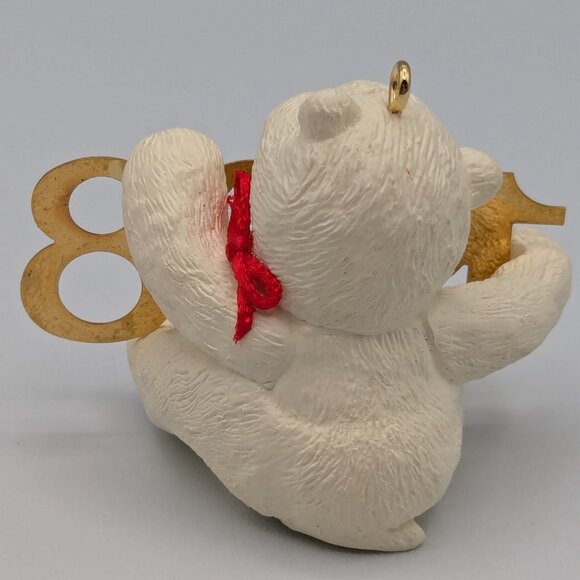 Hallmark Keepsake Fabulous Decade 1998, 9th in Fabulous Decade Series Ornament - Picture 4 of 10